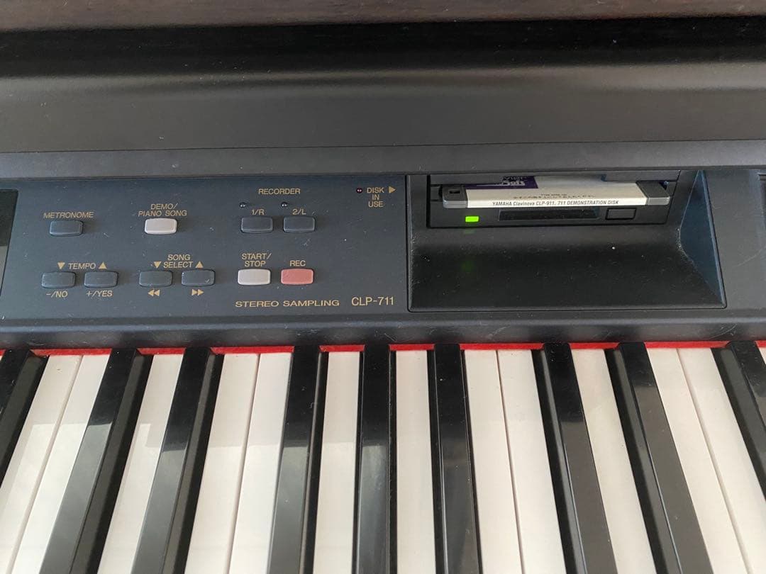 YAMAHA Clavinova ピアノ CLP-711 クラビノーバ