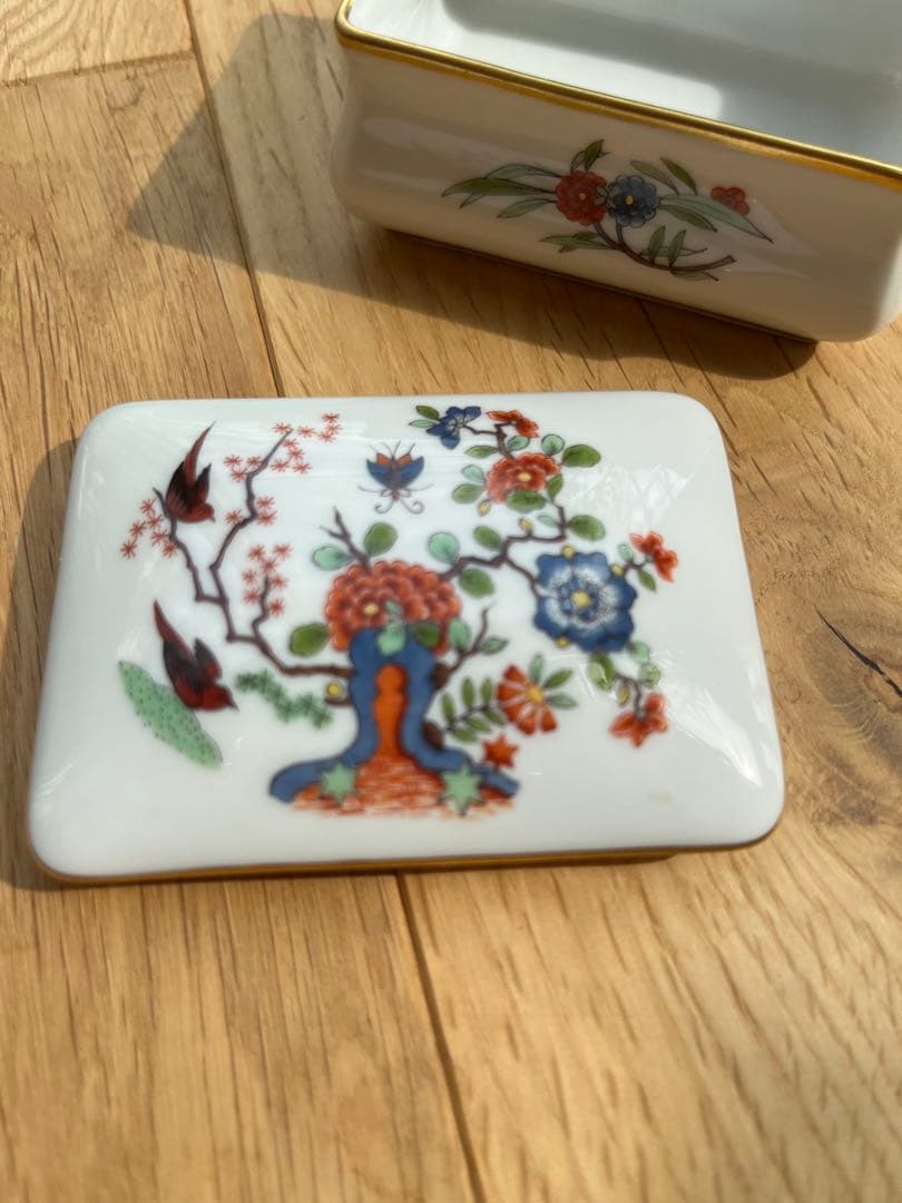 マイセン　ボンボニエール陶磁器 花と鳥の絵柄 小物入れ　ヴィンテージ