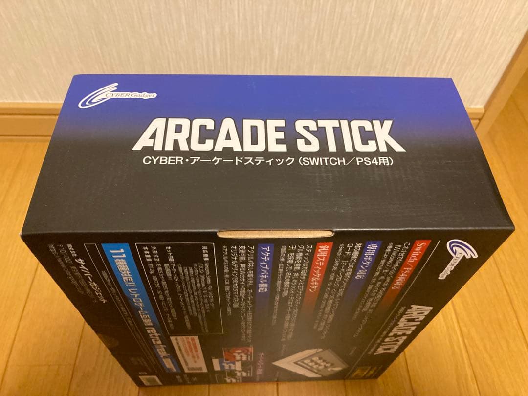 CYBER アーケードスティック ( PS4 / SWITCH ) 新品未開封品