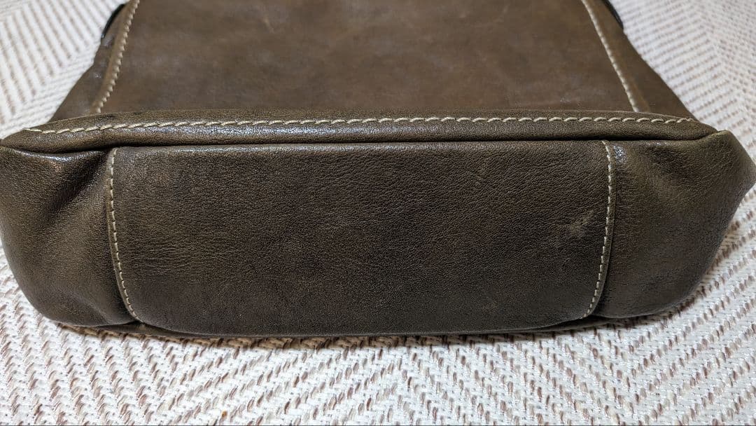 土屋鞄 限定色 トーンオイルヌメ ダークグリーン