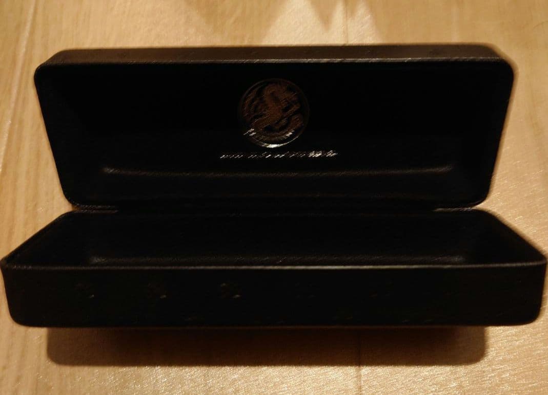 モンスターハンター×眼鏡市場コラボメガネ ナルガクルガモデル