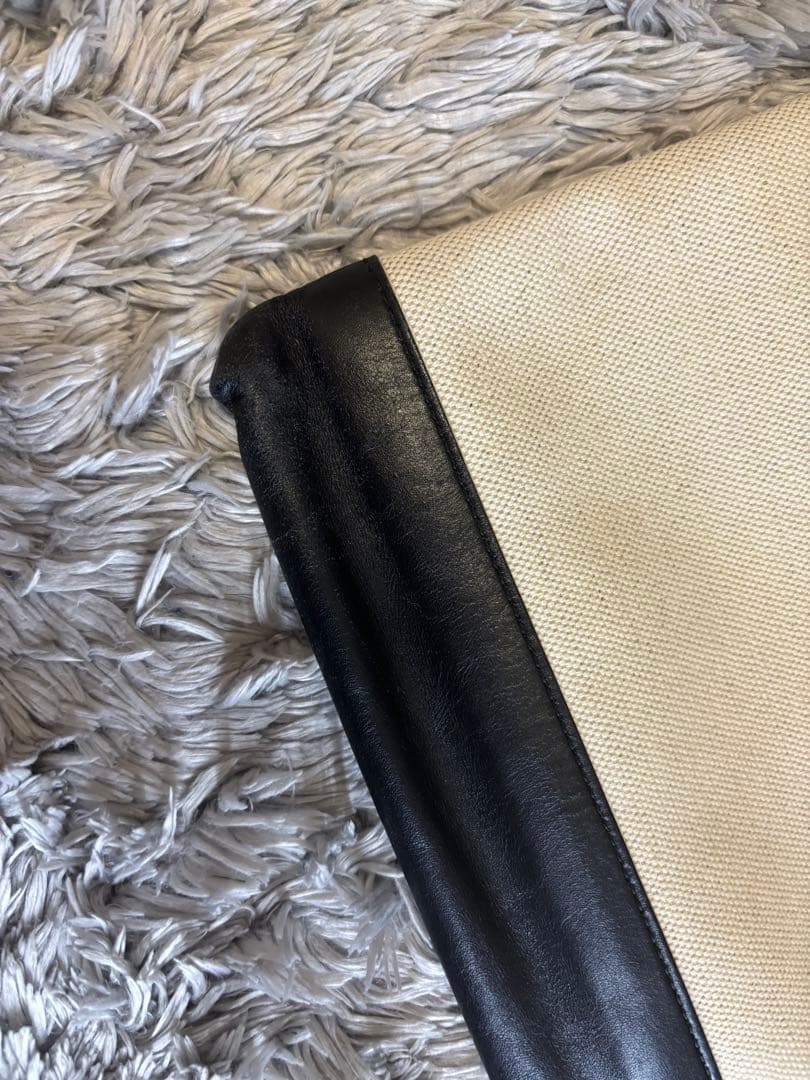 【BALENCIAGA】クラッチバッグ ベージュ